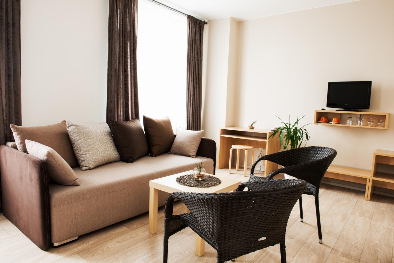 Hotel Imos Břeclav エクステリア 写真