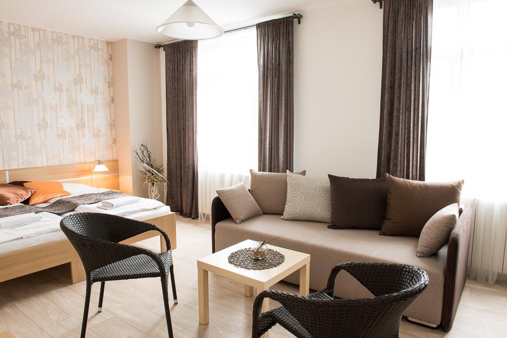 Hotel Imos Břeclav エクステリア 写真